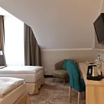 Western Erfurt-apfelstaedt ホテル 4*